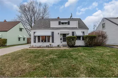 26901 Farringdon Avenue, Euclid, OH 44132 - Photo 1