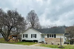 1207 Chestnut St, Dresden, OH 43821 - Photo 1