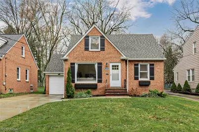 1608 Sunview Road, Lyndhurst, OH 44124 - Photo 1