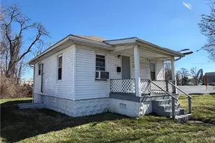 1351 W Main St, Zanesville, OH 43701 - Photo 1