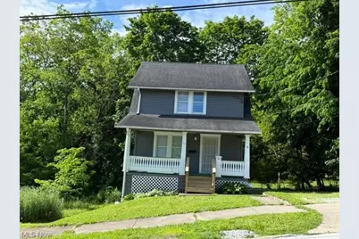 692 W Thornton Street, Akron, OH 44307 - Photo 1
