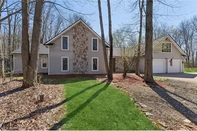 678 Wall Road, Wadsworth, OH 44281 - Photo 1
