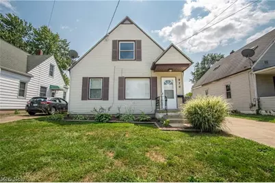 870 E Archwood Avenue, Akron, OH 44306 - Photo 1