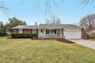 2992 Greenridge Rd, Norton, OH 44203 - Photo 1