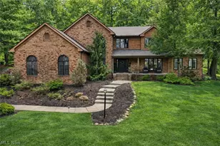 3949 N Shore Dr, Bath, OH 44333 - Photo 1