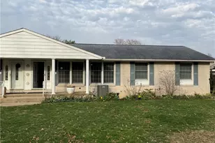 6644 Ravenwood Ave NW, Canton, OH 44718 - Photo 1