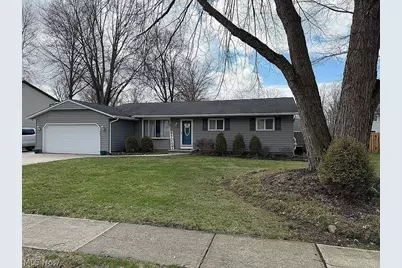 530 Maple Avenue, Sheffield Lake, OH 44054 - Photo 1