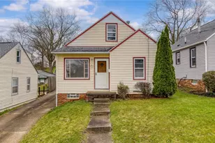 1614 Colonial Blvd NE, Canton, OH 44714 - Photo 1