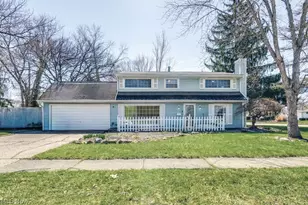22 Van Doren Dr, Cuyahoga Falls, OH 44221 - Photo 1