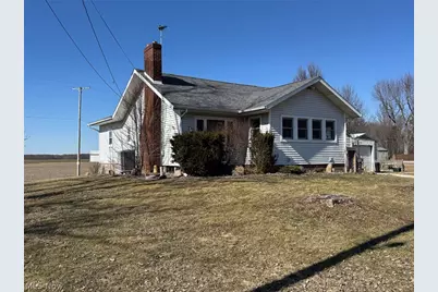 10131 Columbus Road NE, Louisville, OH 44641 - Photo 1