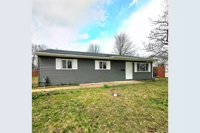746 Delaware Avenue, Elyria, OH 44035 - Photo 1