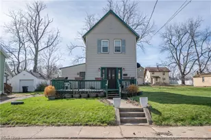 2202 5th St NE, Canton, OH 44704 - Photo 1