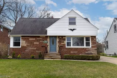 5404 Beacon Road, Lyndhurst, OH 44124 - Photo 1