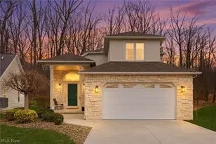 9433 Scottsdale Dr, Grandview Heights, OH 44147 - Photo 1