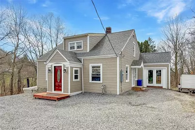 701 Lovers Lane, Steubenville, OH 43953 - Photo 1