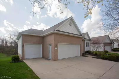 647 N Ridgecliff Street, Tallmadge, OH 44278 - Photo 1