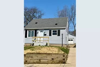 955 Iona Avenue, Akron, OH 44314 - Photo 1