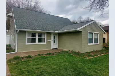 2215 Clyde Street, Poland, OH 44514 - Photo 1