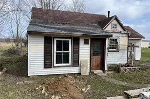 2812 Richmond Ave NE, Canton, OH 44705 - Photo 1