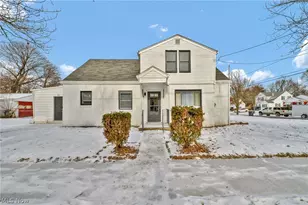 926 Winton Ave, Akron, OH 44320 - Photo 1