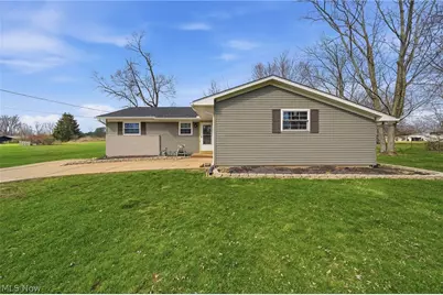 6101 Skylark Street SW, Canton, OH 44706 - Photo 1