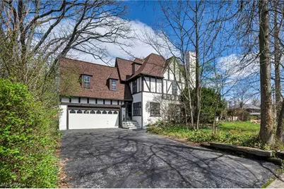 1284 Overlook Road, Oakwood, OH 44107 - Photo 1