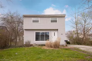 2960 Clearfield Ave, Akron, OH 44314 - Photo 1