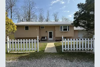 601 Emmett Way, Steubenville, OH 43952 - Photo 1