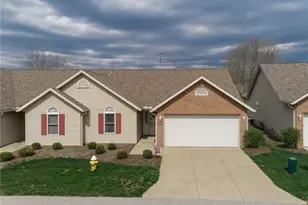 1432 Waters Edge Dr, Akron, OH 44313 - Photo 1