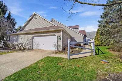 762 Hunters Trail #105, Akron, OH 44313 - Photo 1