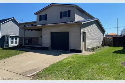 511 Daniels Street, Toronto, OH 43964 - Photo 1