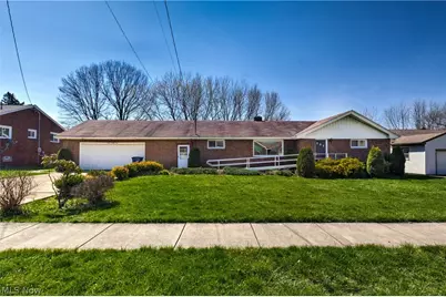 321 Porter Avenue, Campbell, OH 44405 - Photo 1
