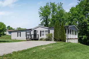 180 Rusty Rifle Rd, Zanesville, OH 43701 - Photo 1
