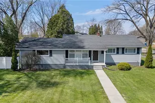 888 Orchard Ave, Barberton, OH 44203 - Photo 1