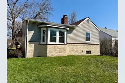 624 E College Street, Alliance, OH 44601 - Photo 1