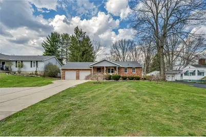 927 Eastwood Avenue, Tallmadge, OH 44278 - Photo 1