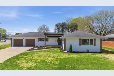 801 Westview Drive, Belpre, OH 45714 - Photo 1