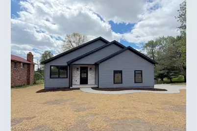 910 W Main Street, Sugarcreek, OH 44681 - Photo 1