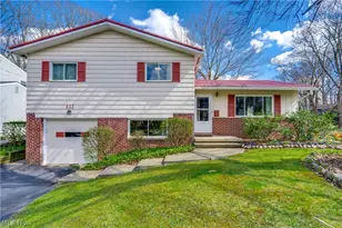 833 Cliffside Dr, Akron, OH 44313 - Photo 1