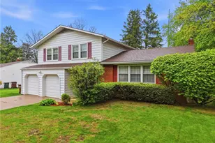2445 Olentangy Dr, Akron, OH 44333 - Photo 1