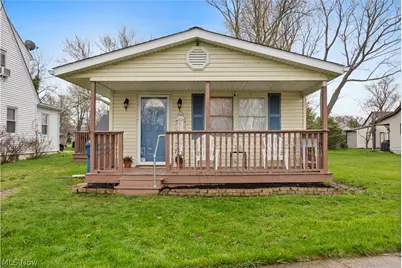 4556 Hawthorne Avenue, Sheffield Lake, OH 44054 - Photo 1