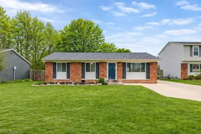 652 Saint Lawrence Boulevard, Eastlake, OH 44095 - Photo 1