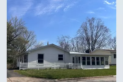 727 Circle Hill Road SE, North Canton, OH 44720 - Photo 1