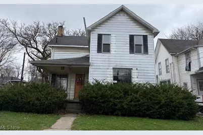 223 E Oxford Street, Alliance, OH 44601 - Photo 1