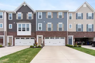 4037 N Steels Circle, Cuyahoga Falls, OH 44224 - Photo 1