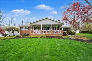 402 Broadview Rd, Tallmadge, OH 44278 - Photo 1