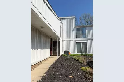 25 Sutton Place, Huber Heights, OH 44120 - Photo 1