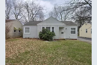 2044 N Green Road, Loveland, OH 44121 - Photo 1