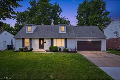 942 Hartford Drive, Elyria, OH 44035 - Photo 1