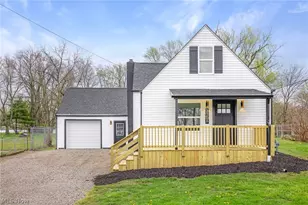 3208 Royal Ave NE, Canton, OH 44705 - Photo 1